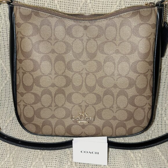 Coach - Ellie File Bag - In Signature Canvas - Picture 1 of 11